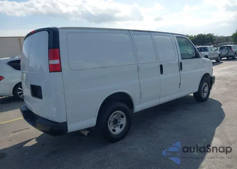 2020 Chevrolet Express Cargo Rwd 2500 Regular Wheelbase Wt z USA, uszkodzony, nr VIN 1GCWGAFPXL1225489